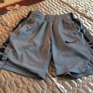 NIKE DRI - FIT SHORTS